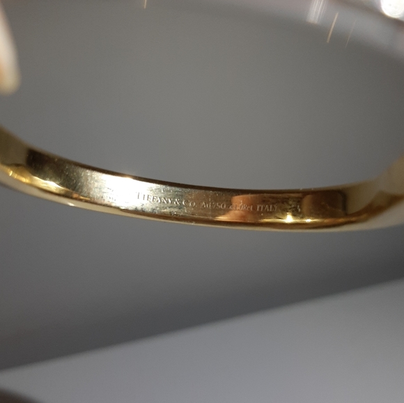 Tiffany and Co Bangle in Yellow and White Gold with Half Pave Diamond - Picture 4 of 6